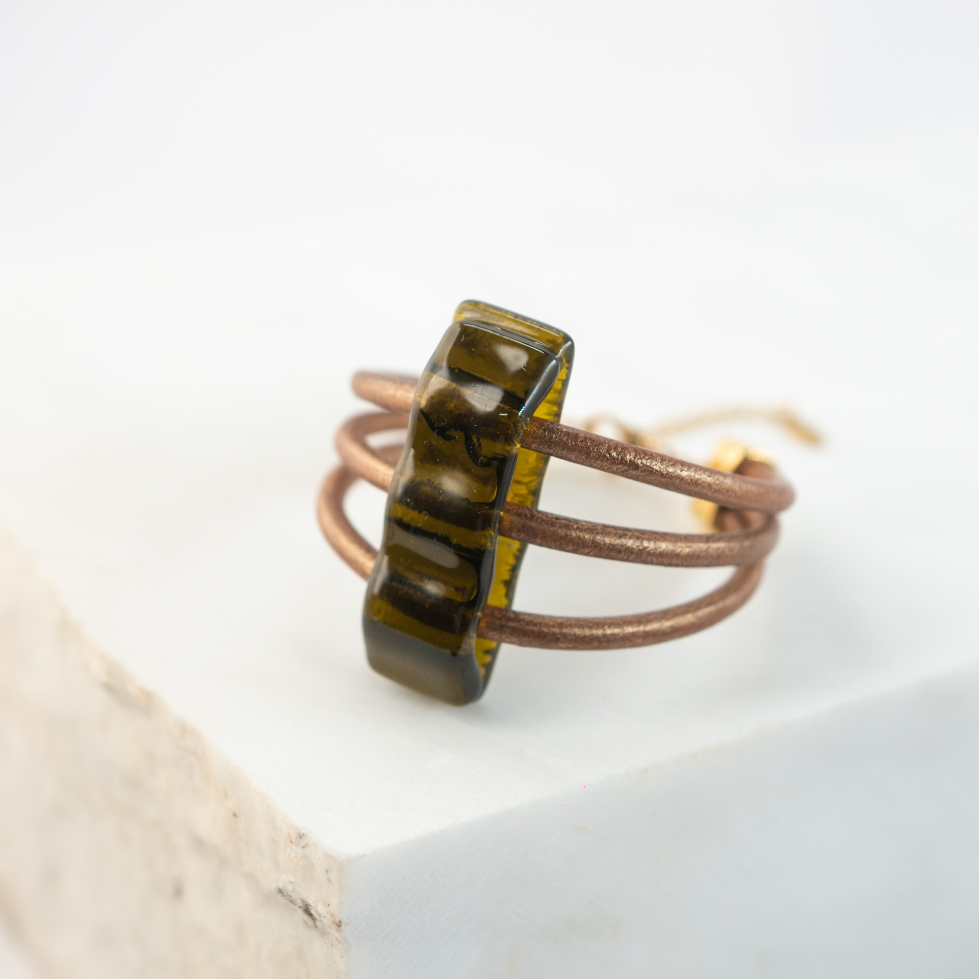 Lumisera wine-olive-green