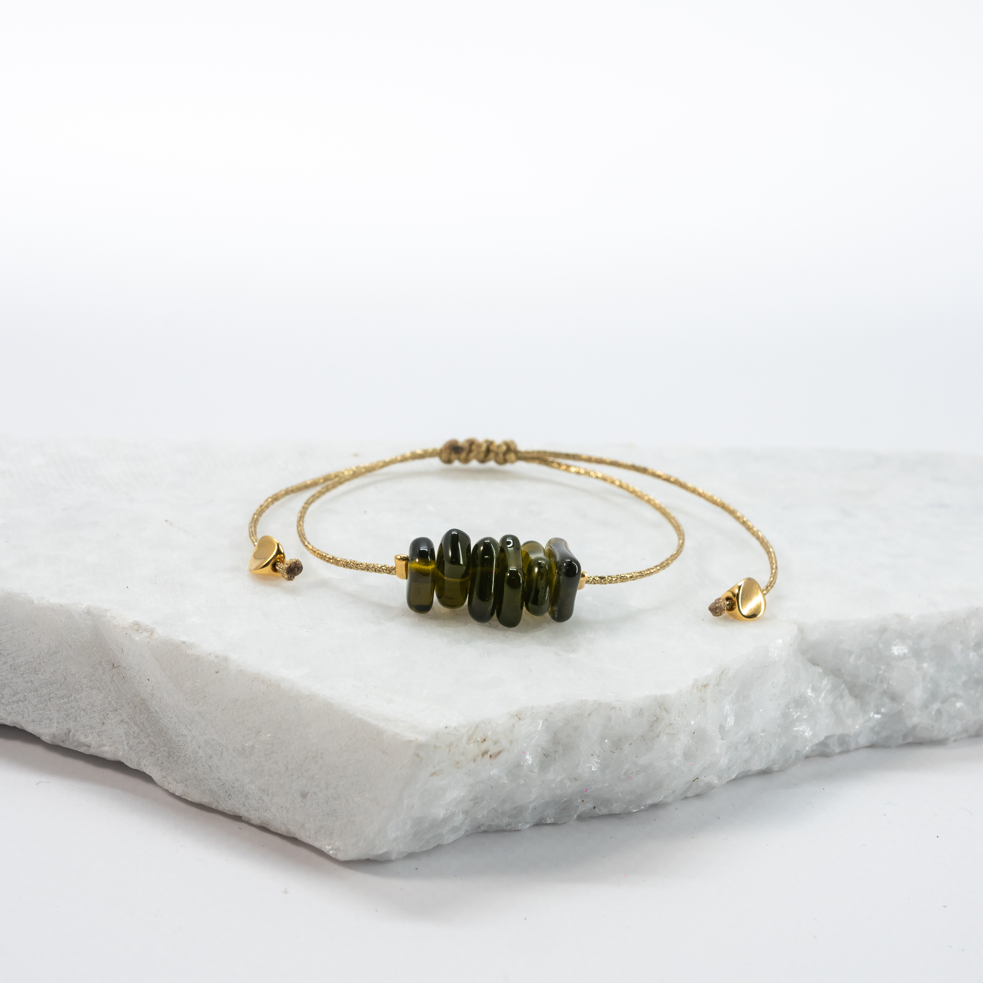 Ihos wine-olive-green