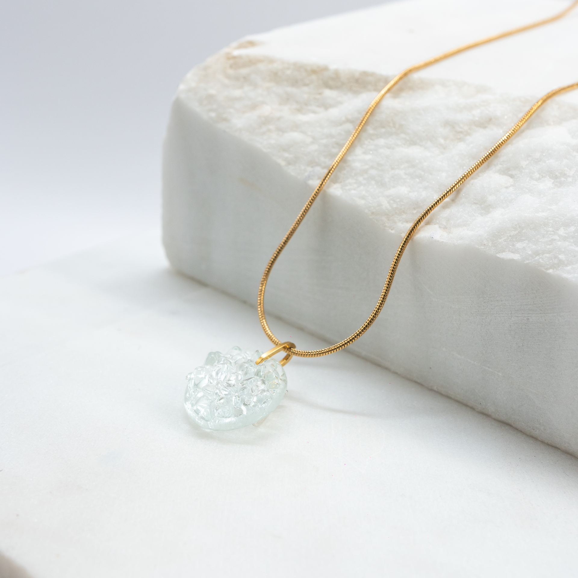 Ilios ouzo-transparent